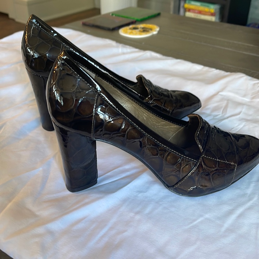 EUC Pour La Victoire Pumps